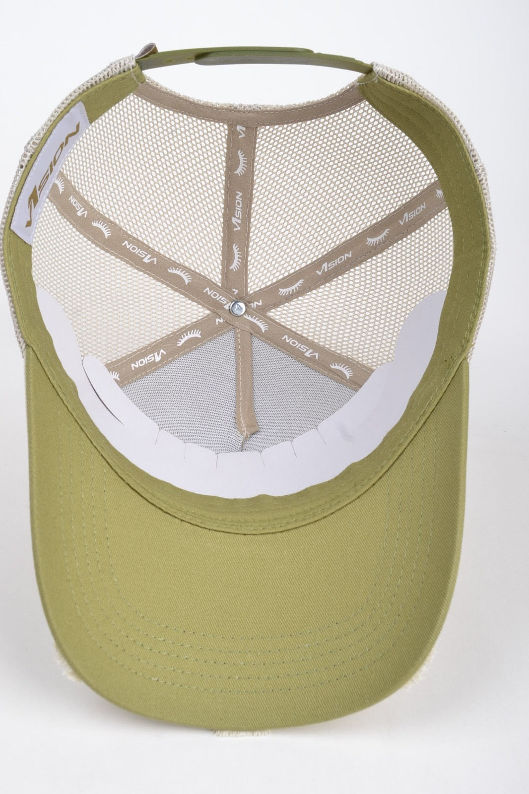 Cream / Olive